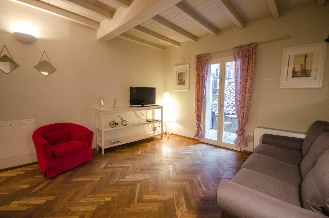 Azeglio Apartment, A Due Passi Da Piazza Maggiore Bologne Extérieur photo