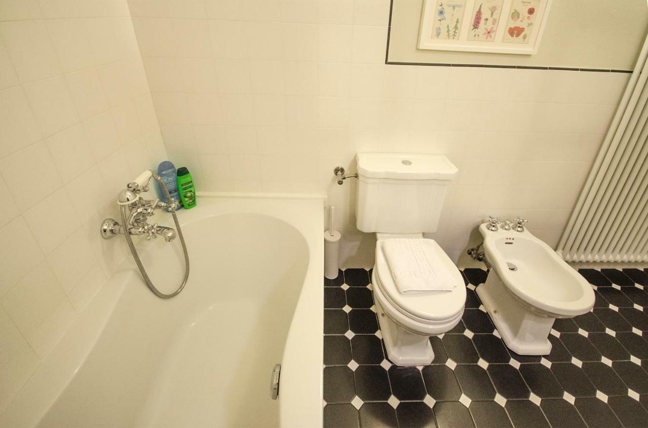 Azeglio Apartment, A Due Passi Da Piazza Maggiore Bologne Extérieur photo